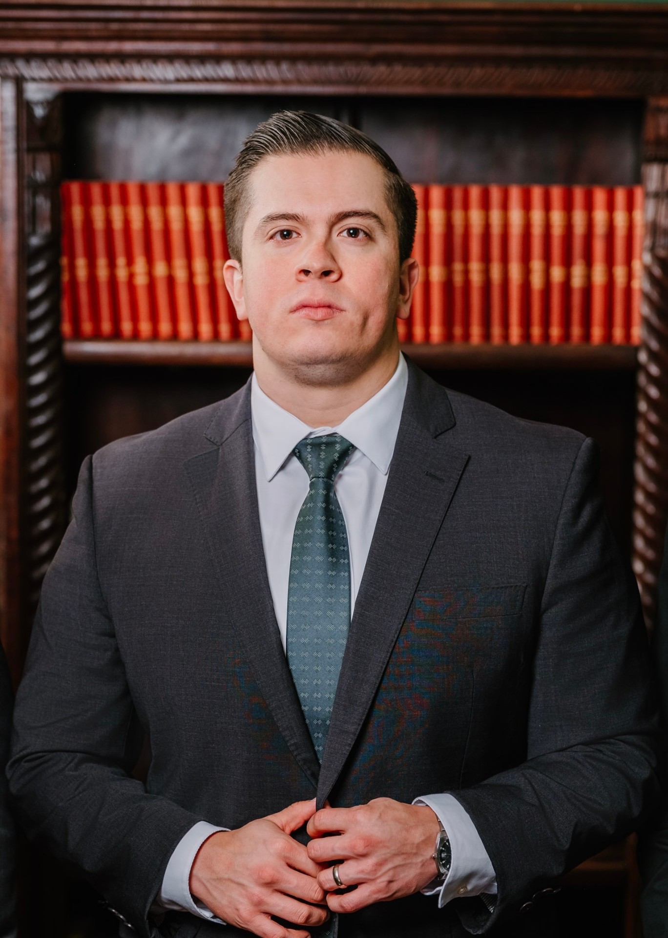 Portrait of Raul Corrales, Attorney at SinghToro Law